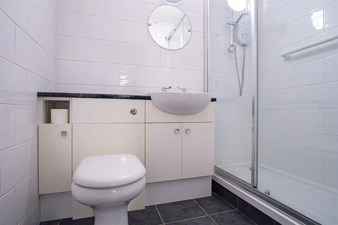 St. Helens Crescent, Hastings, photo 7