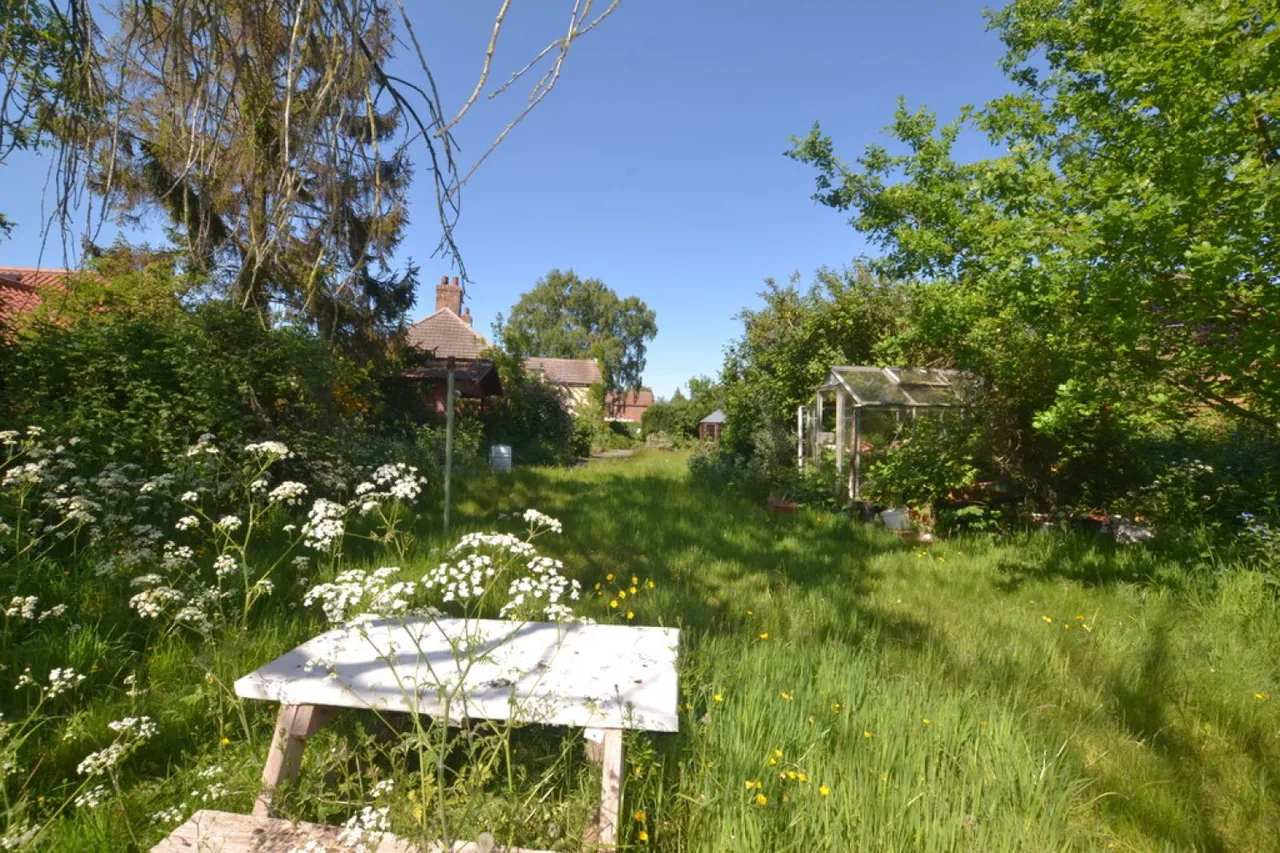 High Street, Sutton On Trent, Newark, photo 7