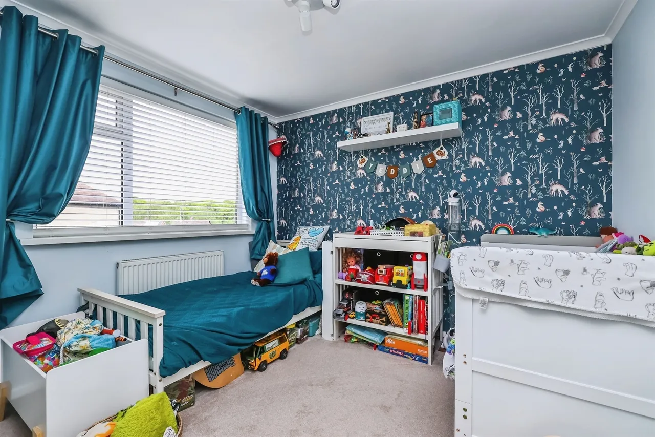 Kenilworth Drive, Ilkeston, DE7, photo 13