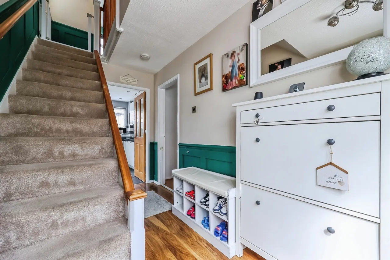 Kenilworth Drive, Ilkeston, DE7, photo 8