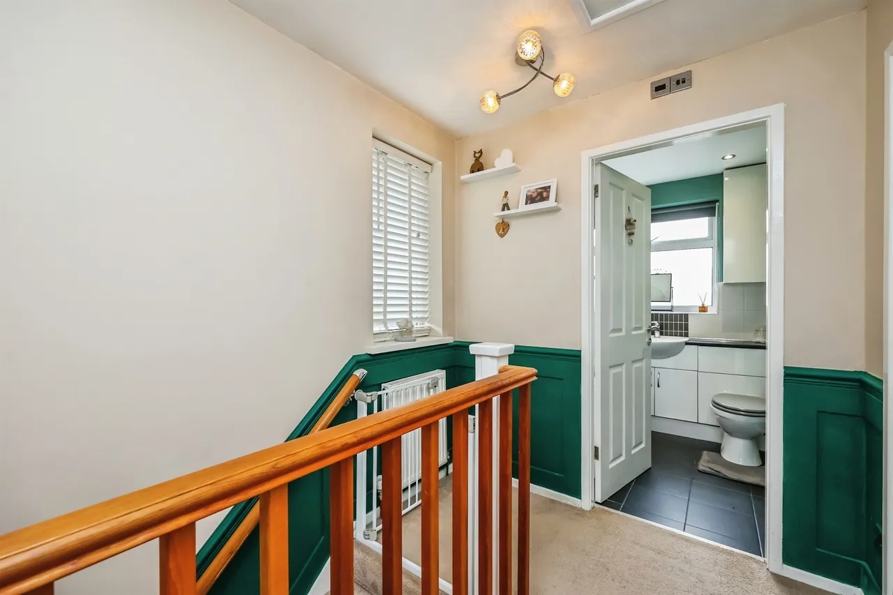 Kenilworth Drive, Ilkeston, DE7, photo 14