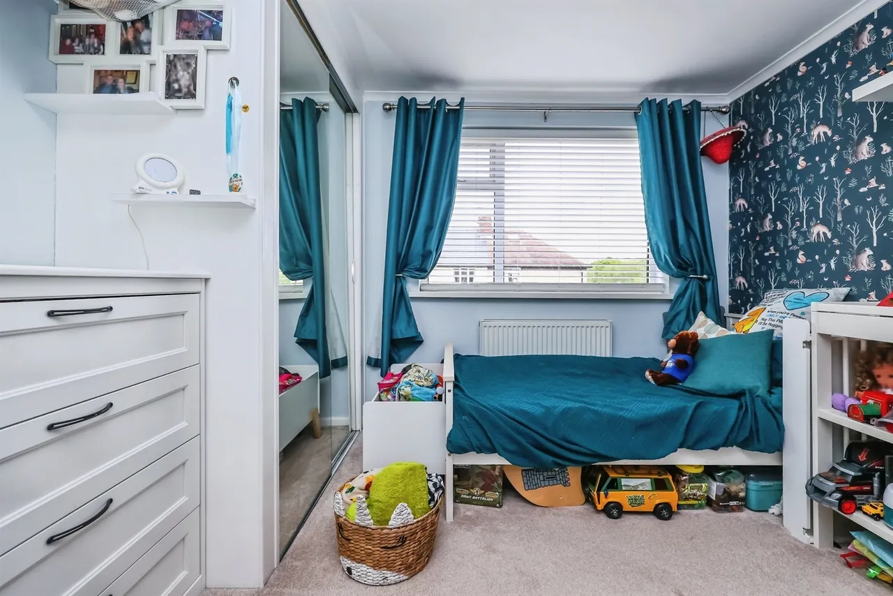 Kenilworth Drive, Ilkeston, DE7, photo 12