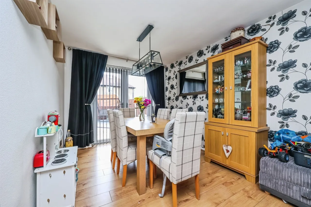 Kenilworth Drive, Ilkeston, DE7, photo 7