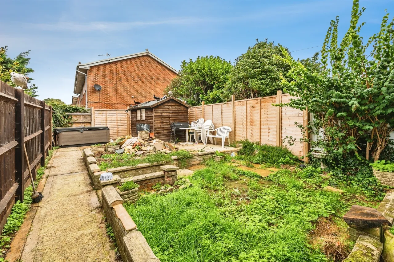 Hythe Crescent, Seaford, BN25, photo 15