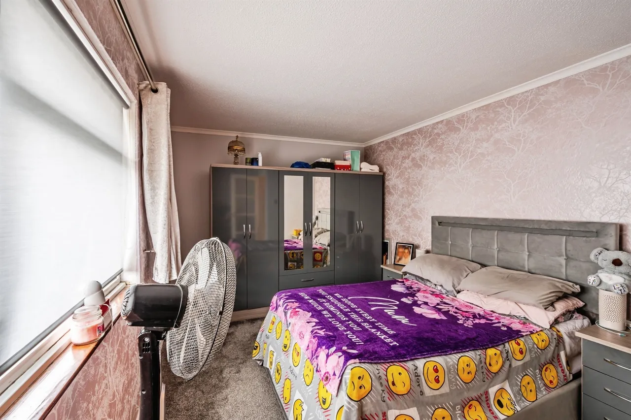 Hythe Crescent, Seaford, BN25, photo 9