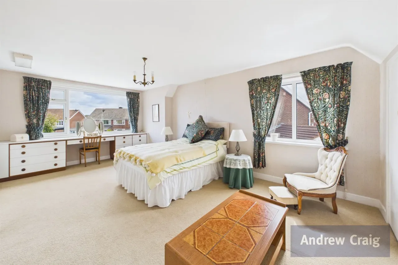 Lonsdale Avenue, South Bents Whitburn, SR6, photo 14