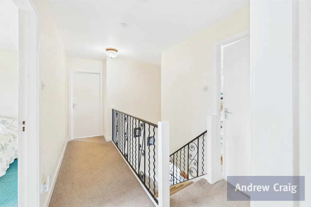 Lonsdale Avenue, South Bents Whitburn, SR6, photo 12