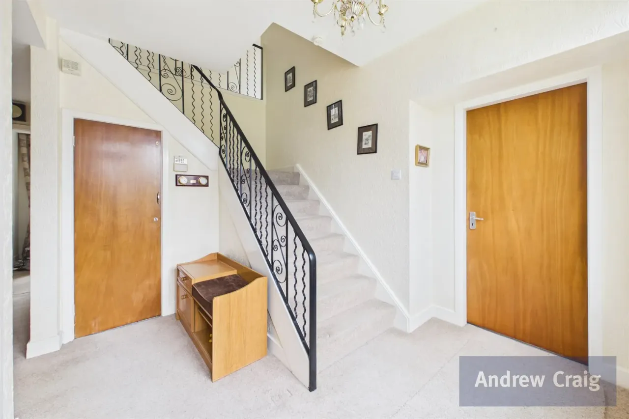 Lonsdale Avenue, South Bents Whitburn, SR6, photo 11