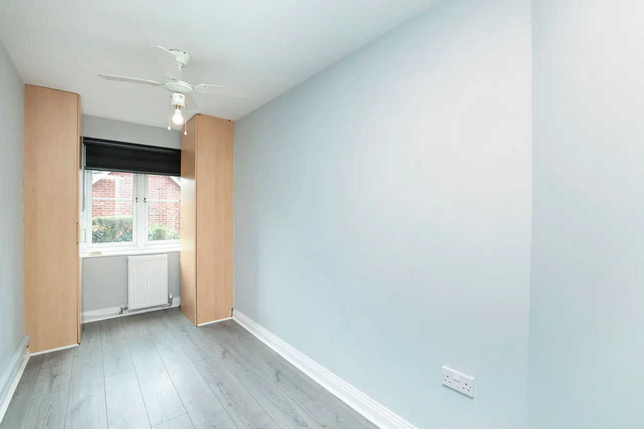 Kingsend Fees Apply, HA4, photo 9