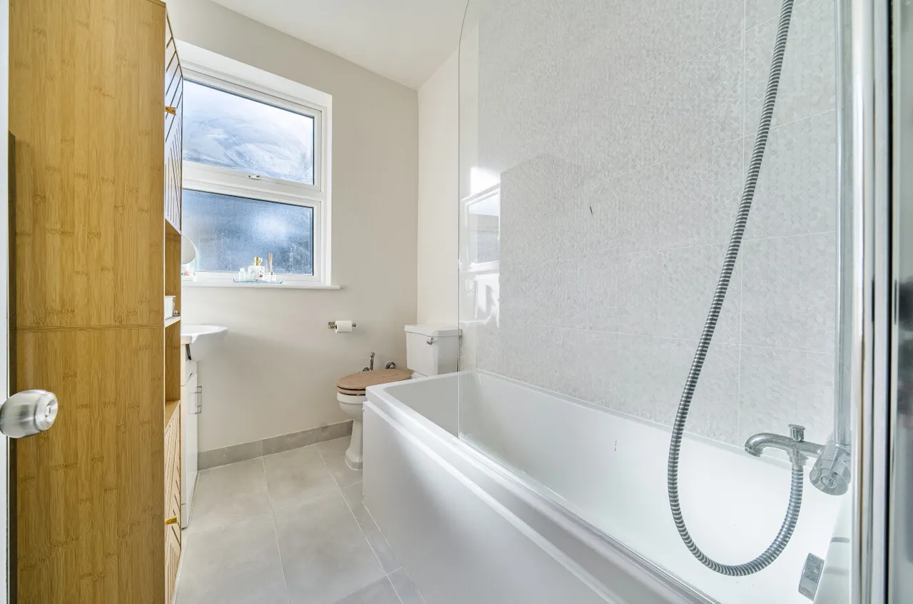 Palmeira Road, Bexleyheath, DA7, photo 5