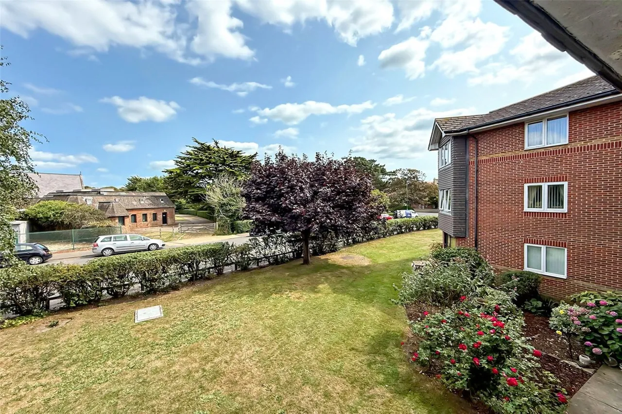 3 bed property for sale, Littlehampton, BN17