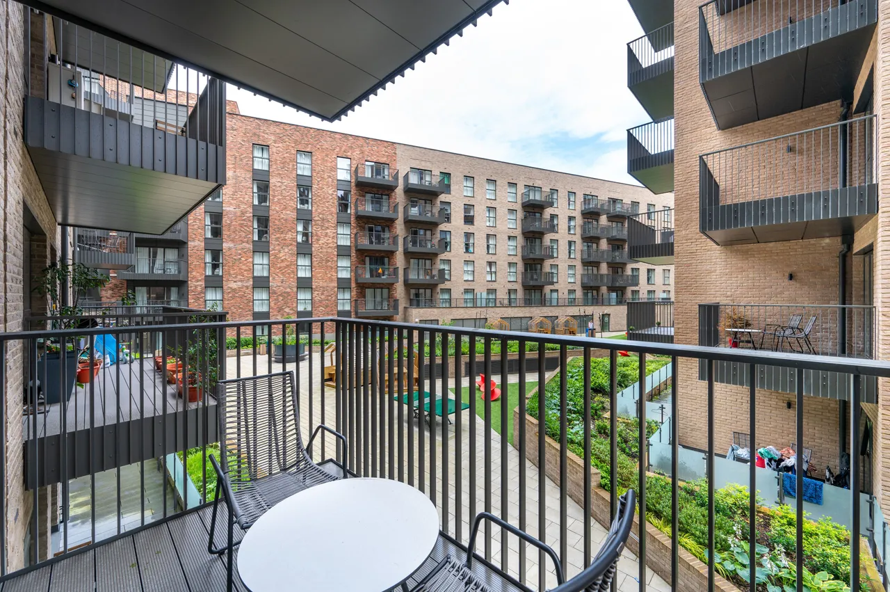 UNCLE Colindale, NW9, photo 4
