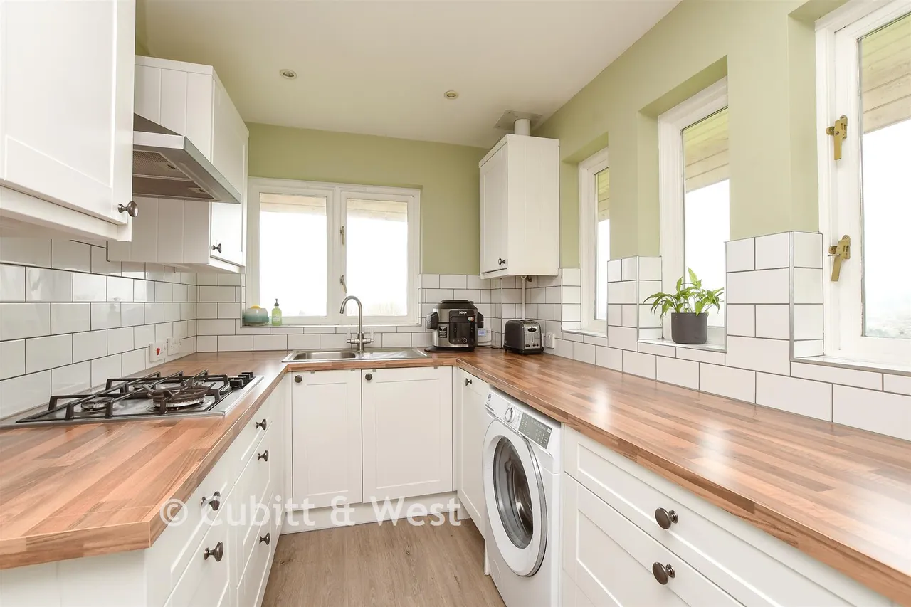 Highacre, Dorking, RH4, photo 9