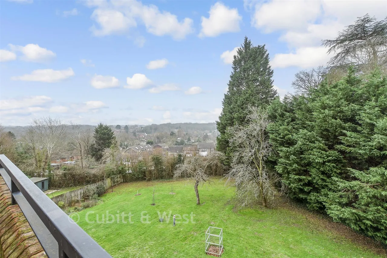 Highacre, Dorking, RH4, photo 2