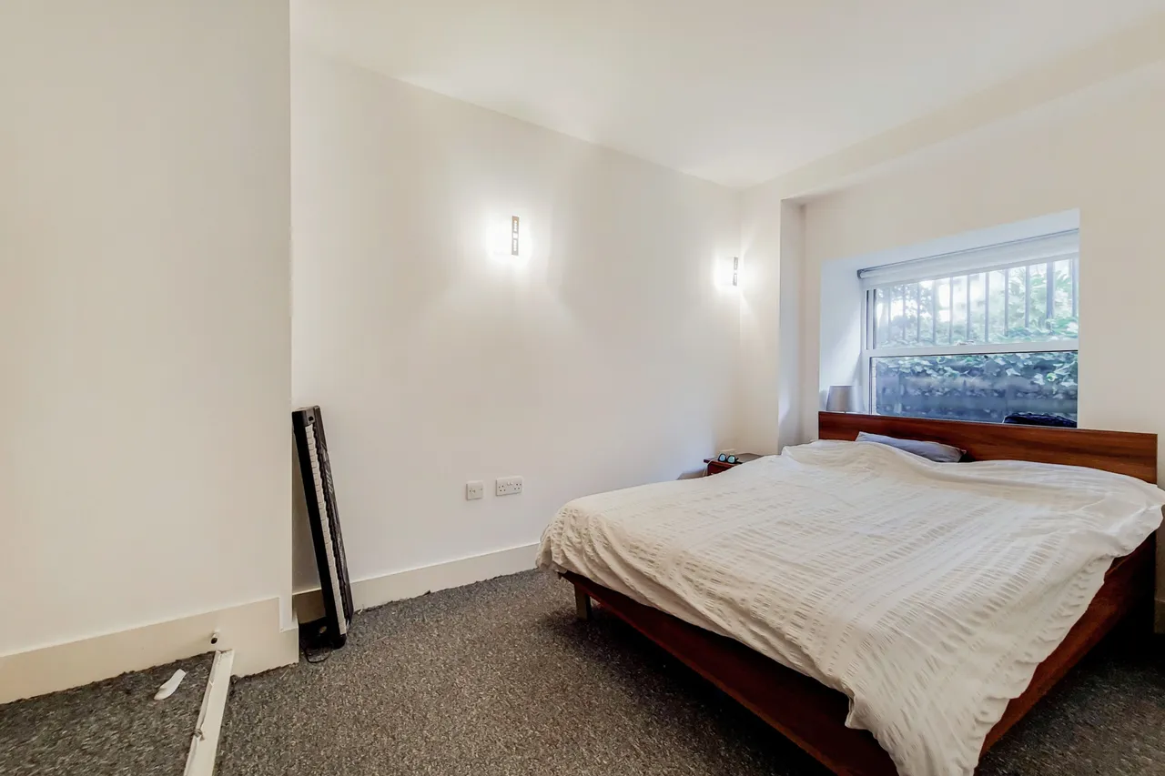 Flat 27 Building 22, Cadogan Road, London, photo 10