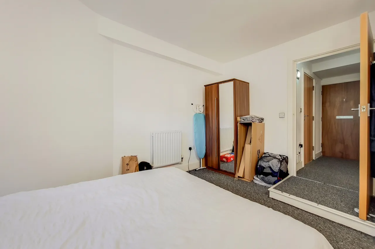 Flat 27 Building 22, Cadogan Road, London, photo 9