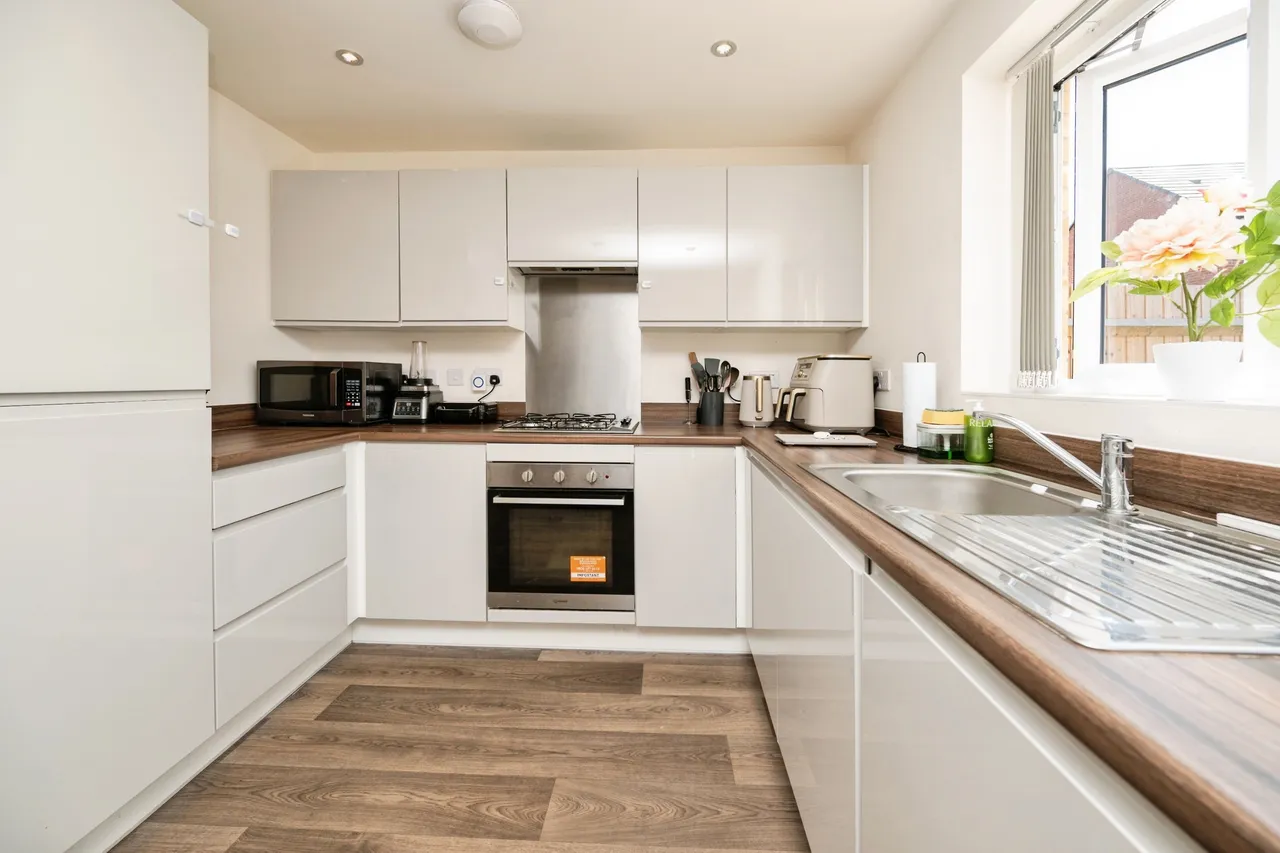 Brickworks Avenue, Kingswinford, photo 8
