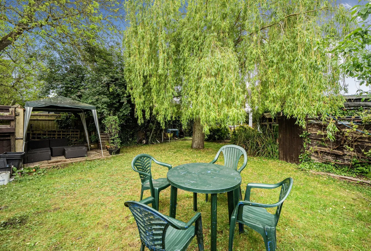 Busbys Close, Oxfordshire, Clanfield, OX18 2RD, photo 11