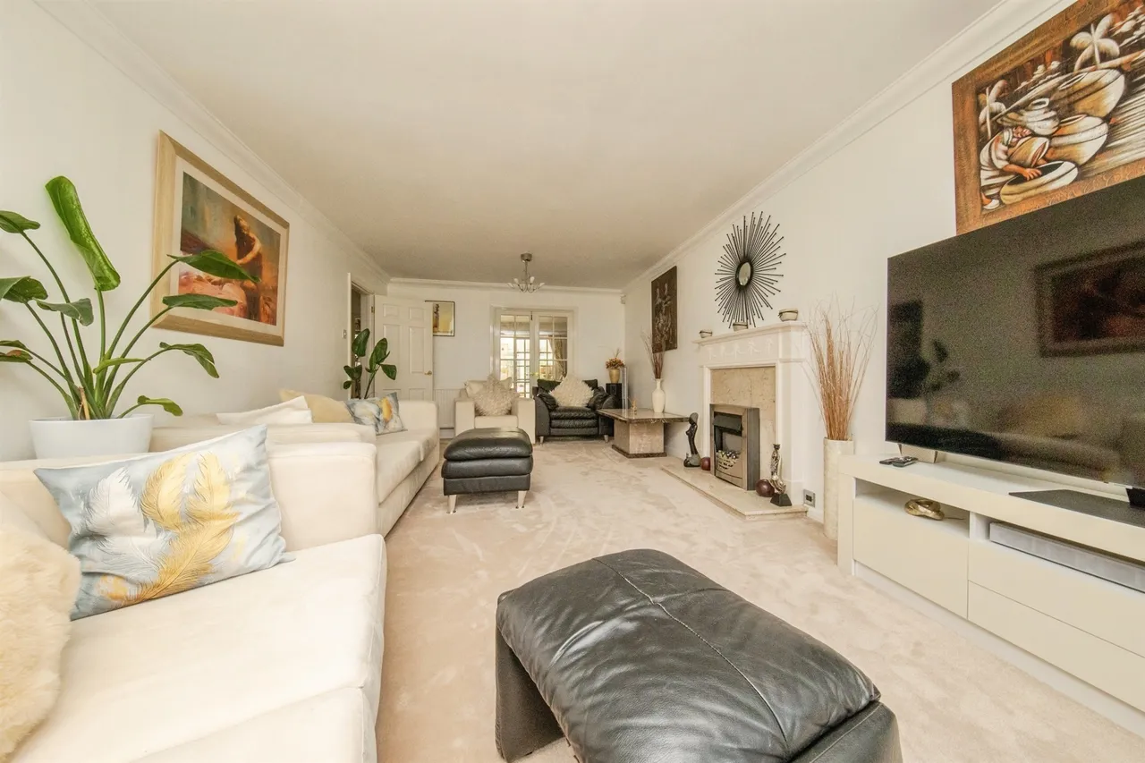 Valleyview Drive, Rushmere St. Andrew, Ipswich, photo 4