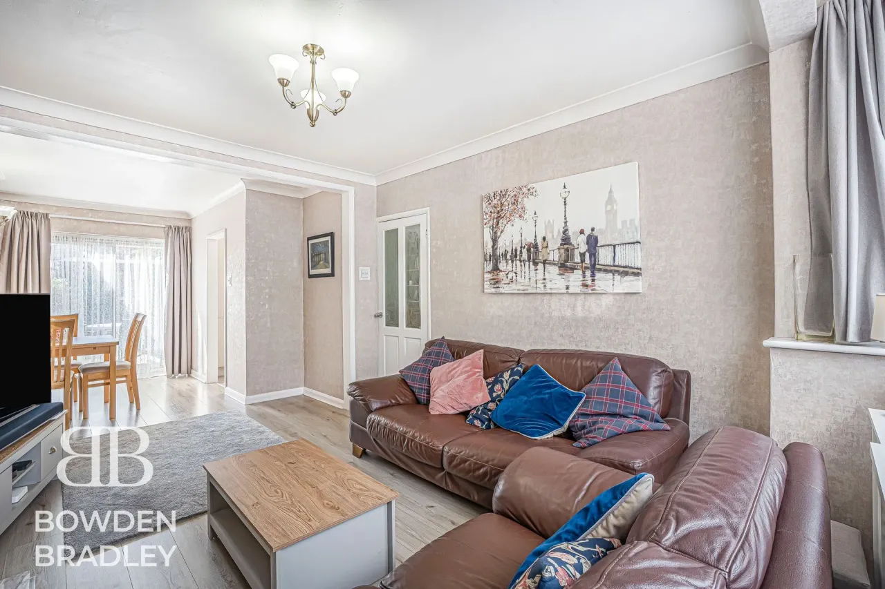 Kelly Way, Chadwell Heath, RM6, photo 3