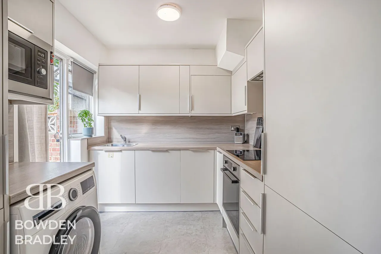 Kelly Way, Chadwell Heath, RM6, photo 2