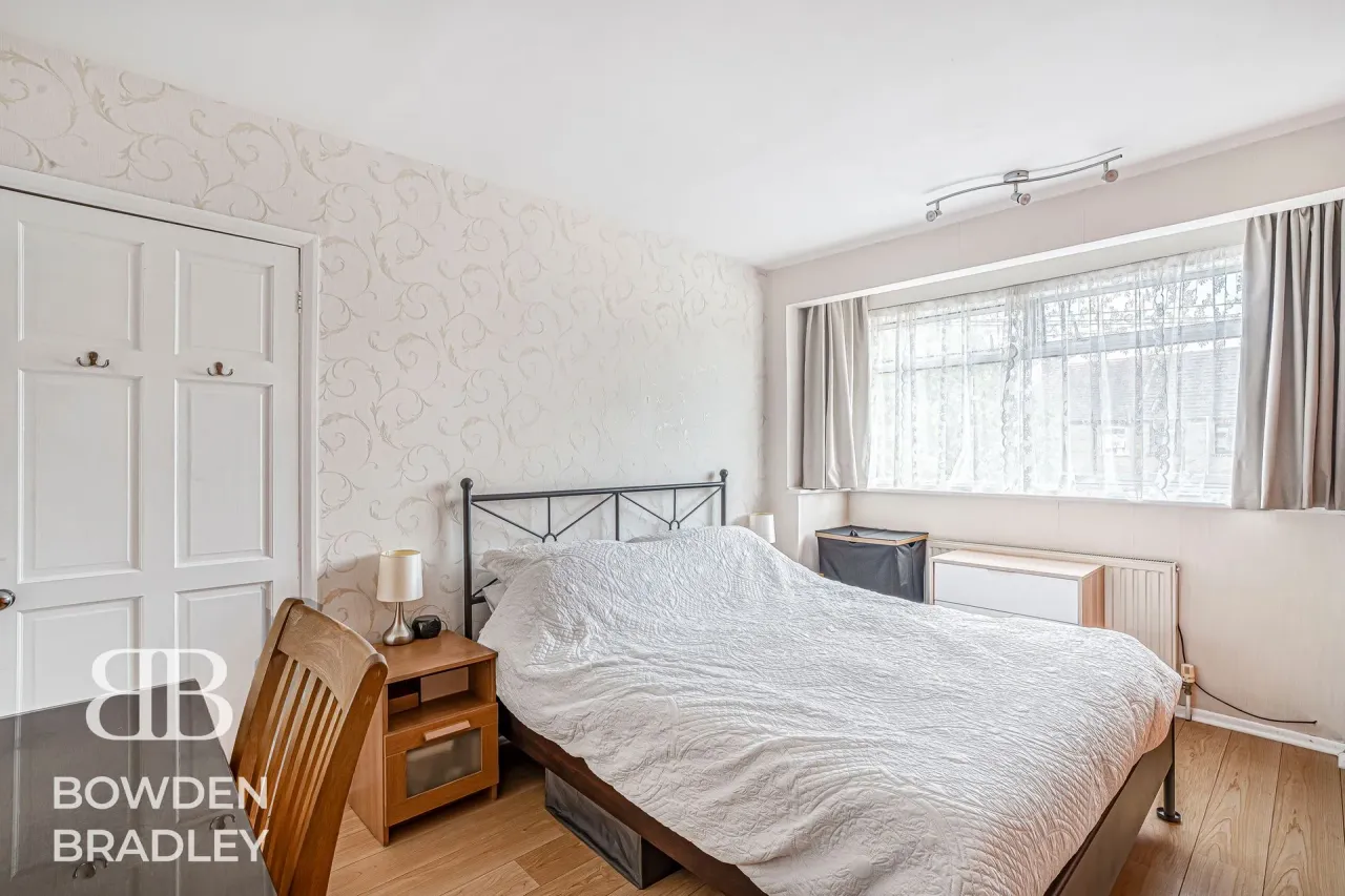 Kelly Way, Chadwell Heath, RM6, photo 35