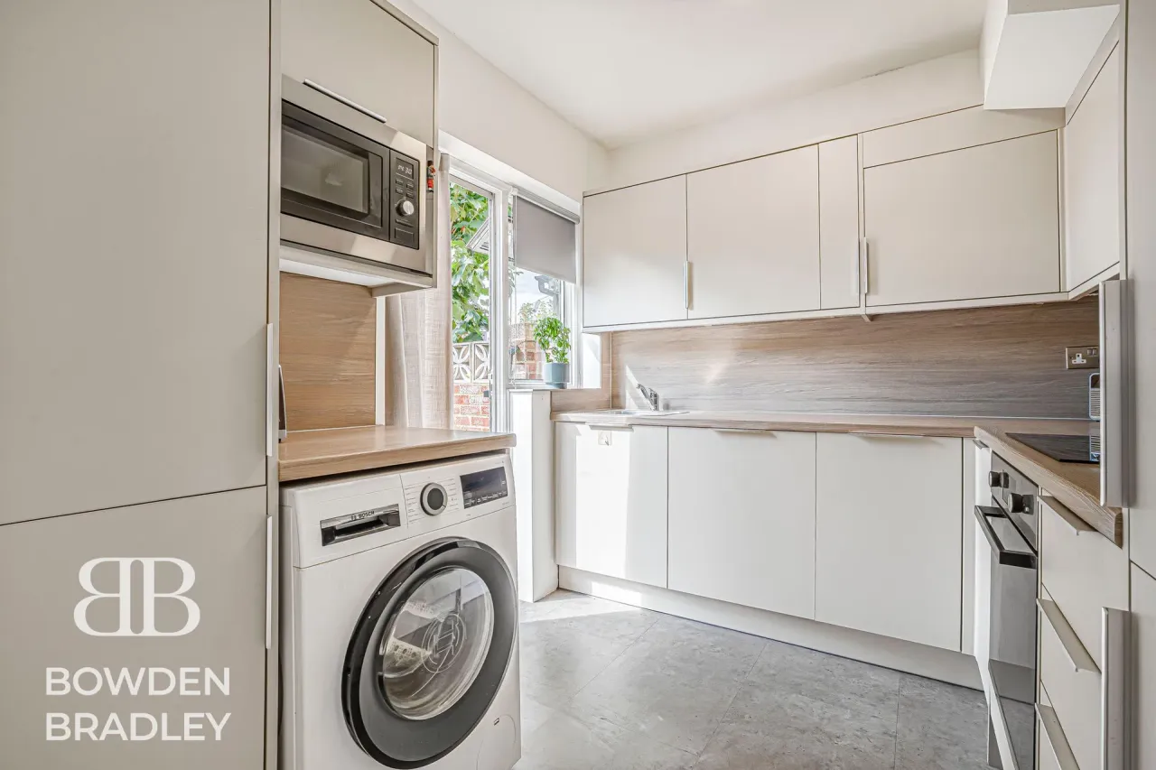 Kelly Way, Chadwell Heath, RM6, photo 9