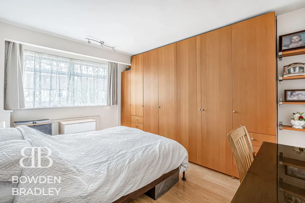 Kelly Way, Chadwell Heath, RM6, photo 13