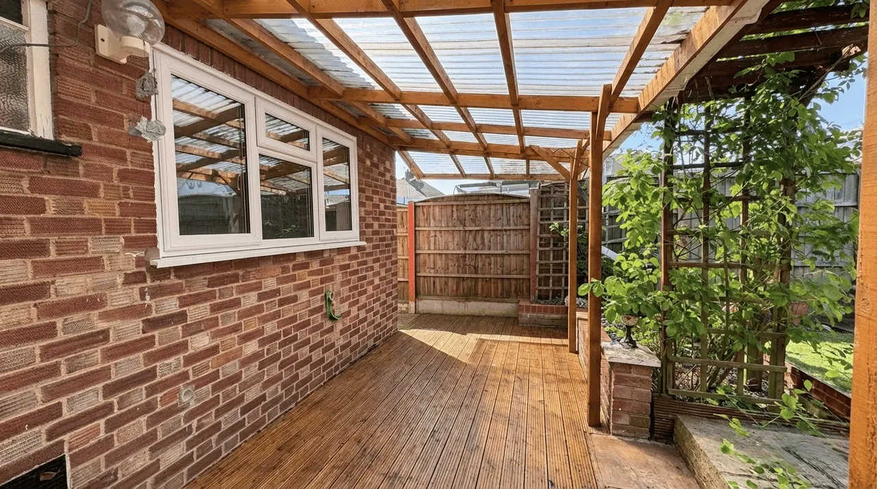 King Georges Road, Pilgrims Hatch, CM15, photo 17