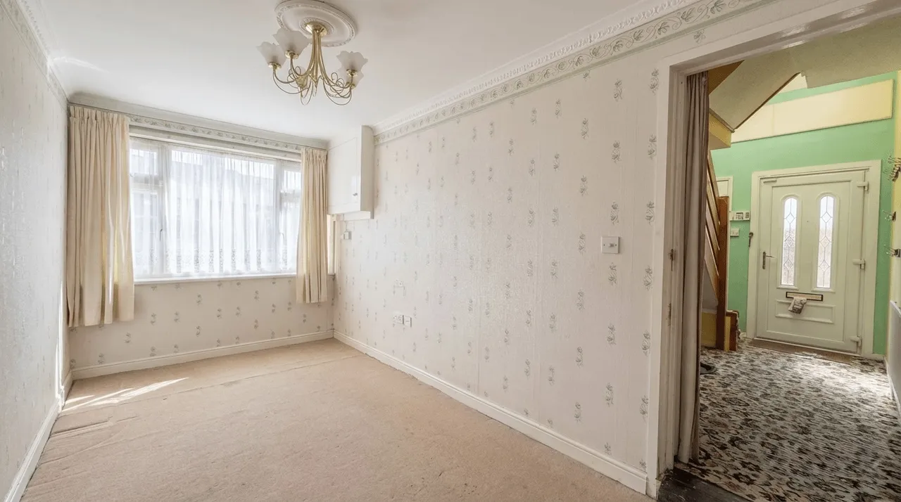 King Georges Road, Pilgrims Hatch, CM15, photo 12