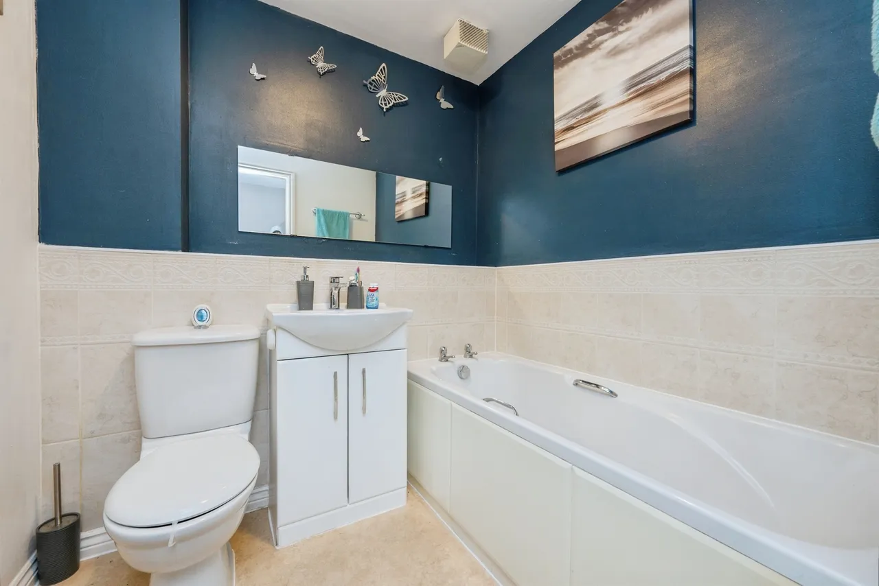 Avon Way, Hilton, DE65, photo 13