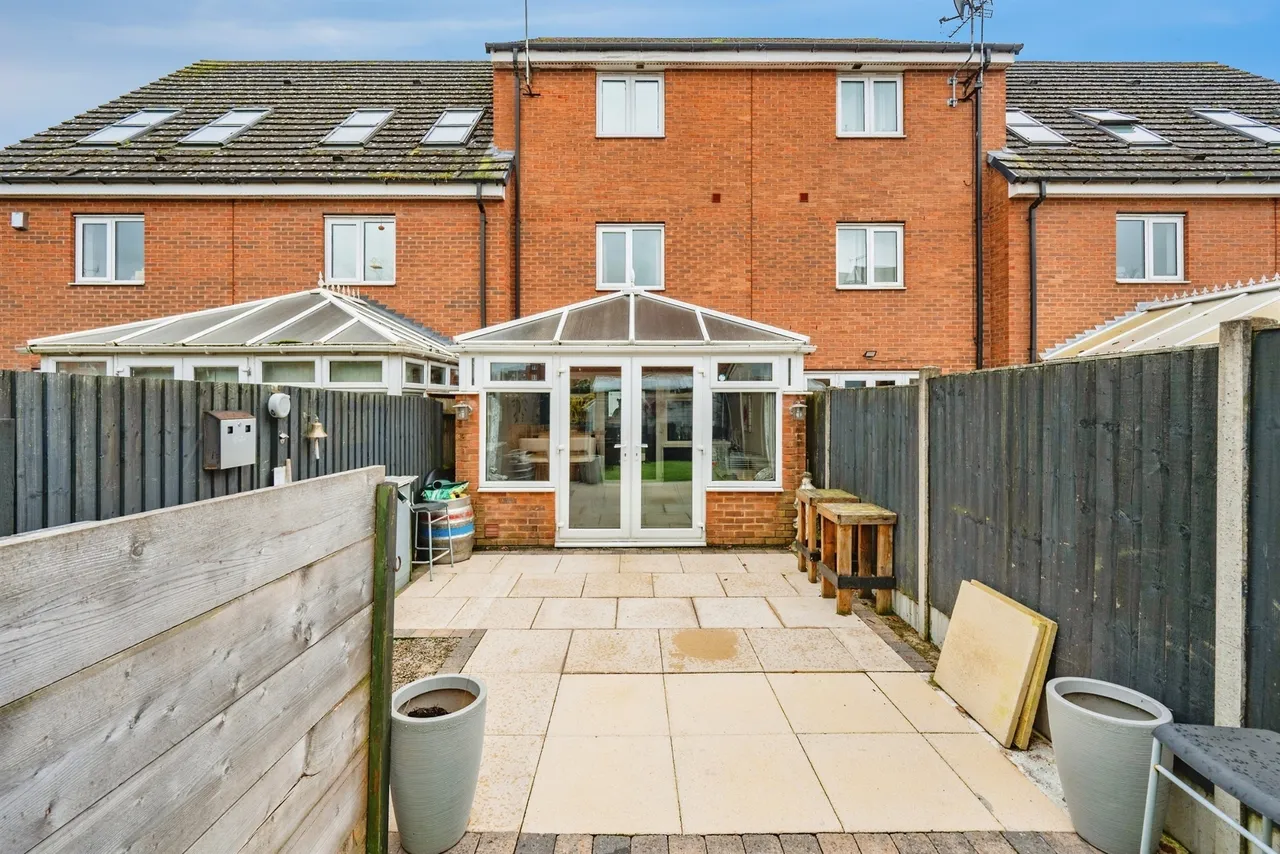 Avon Way, Hilton, DE65, photo 18