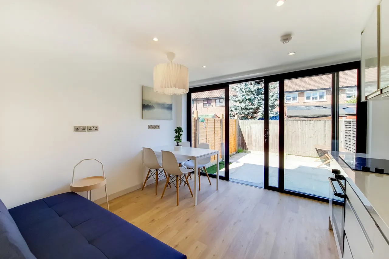 Ablett Street, SE16, photo 7