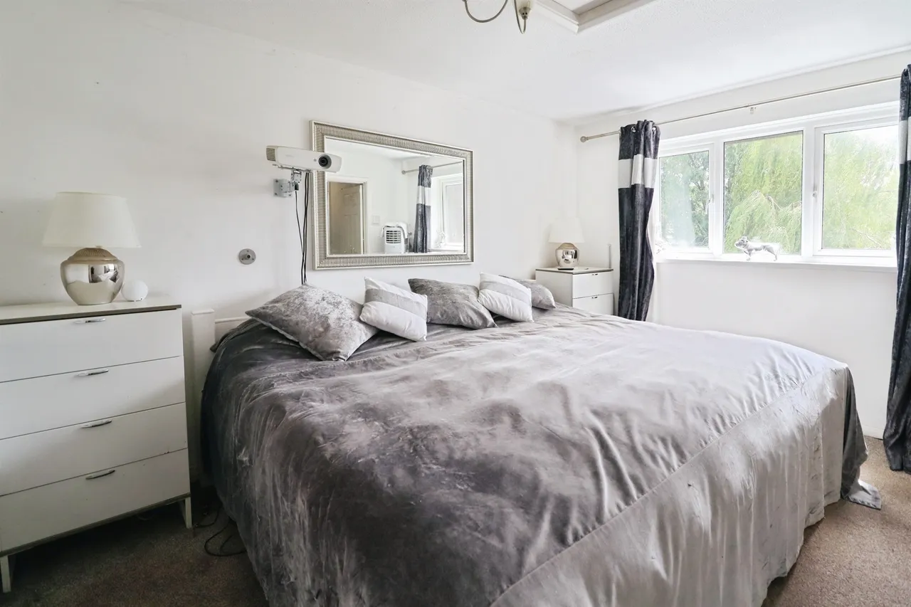 Bassett Road, Penarth, CF64, photo 11