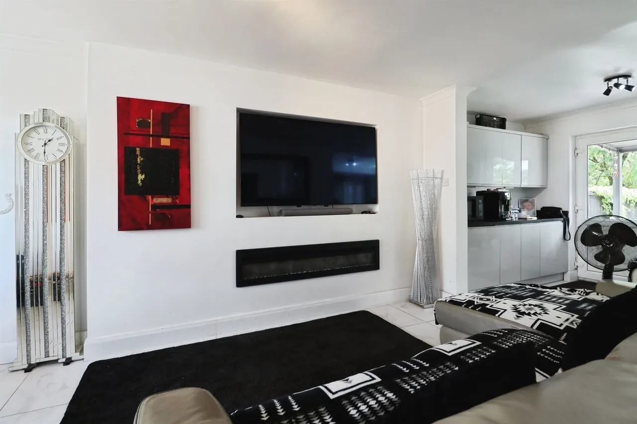 Bassett Road, Penarth, CF64, photo 6