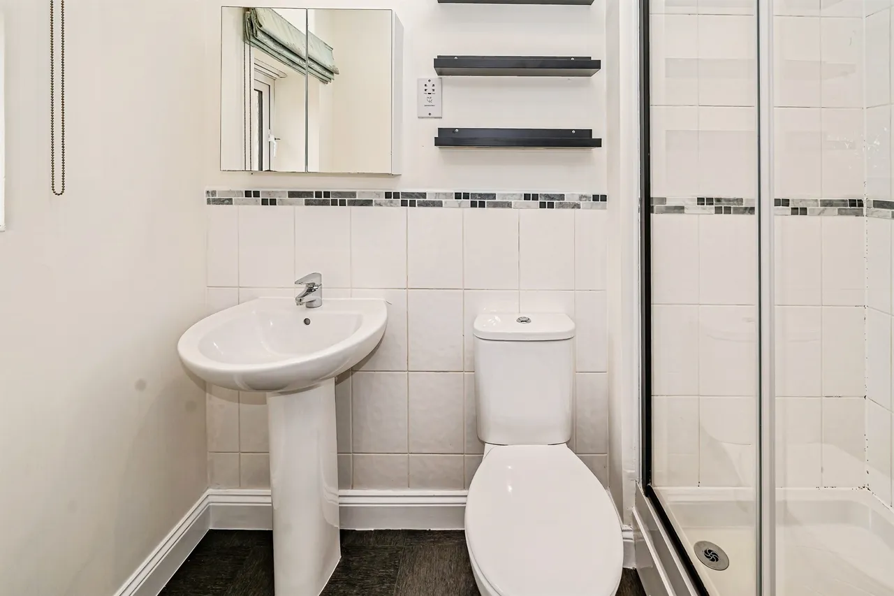 Fuggle Drive, Aylesbury, HP21, photo 9