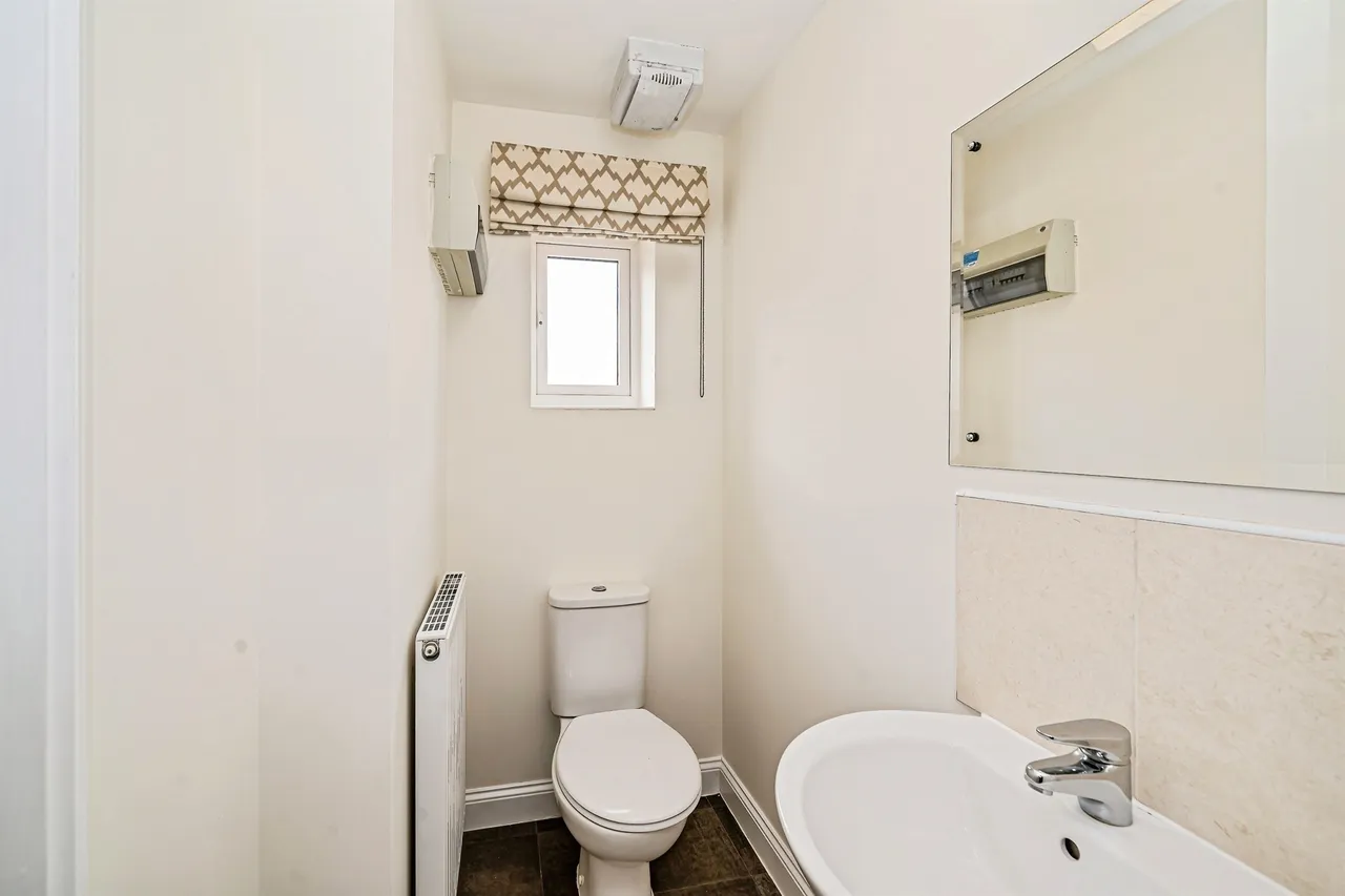 Fuggle Drive, Aylesbury, HP21, photo 5