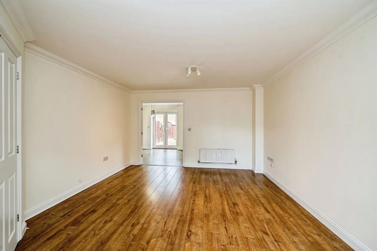 Fuggle Drive, Aylesbury, HP21, photo 15