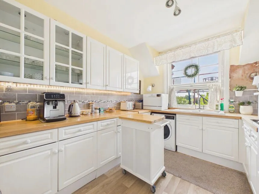 Shorncliffe Road, Folkestone, Kent, CT20, photo 4