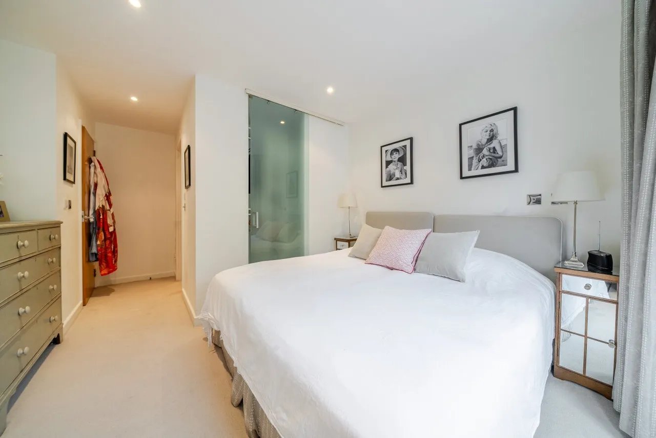 Wendle Square, Battersea, SW11, photo 12