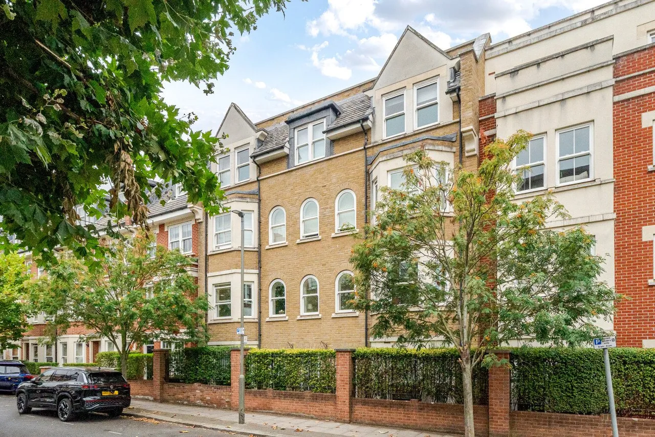 Wendle Square, Battersea, SW11, photo 4
