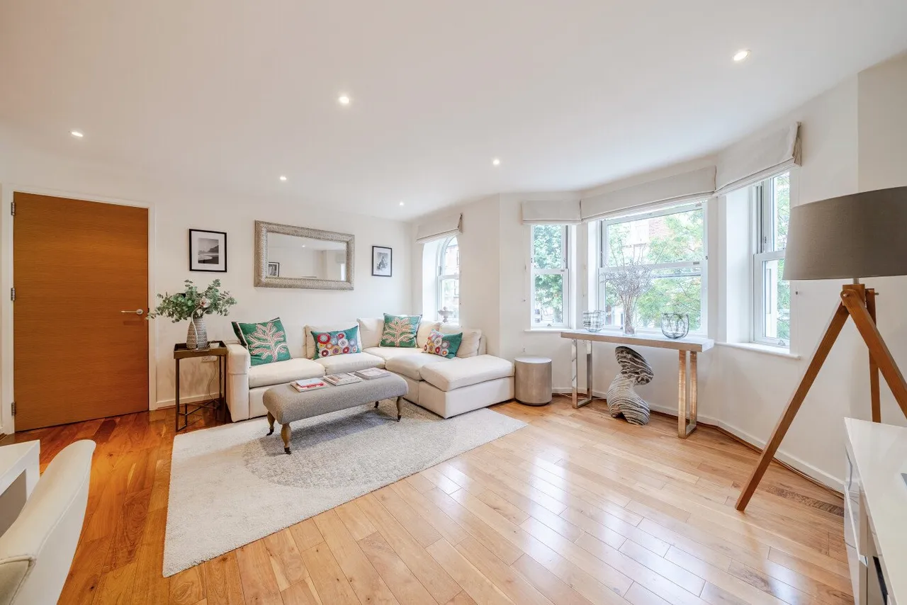Wendle Square, Battersea, SW11, photo 6