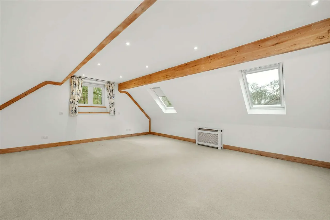 Whitmead Lane, Tilford, GU10, photo 23