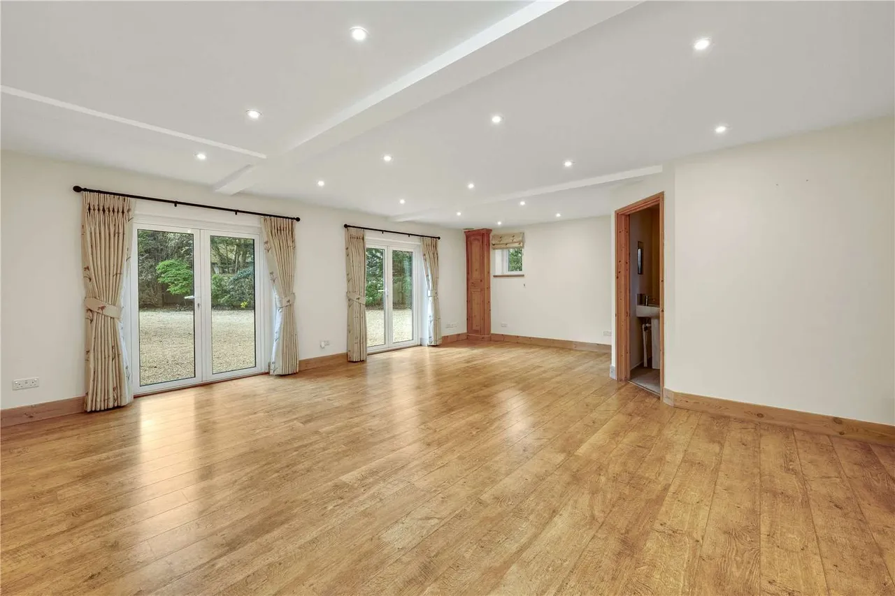 Whitmead Lane, Tilford, GU10, photo 10