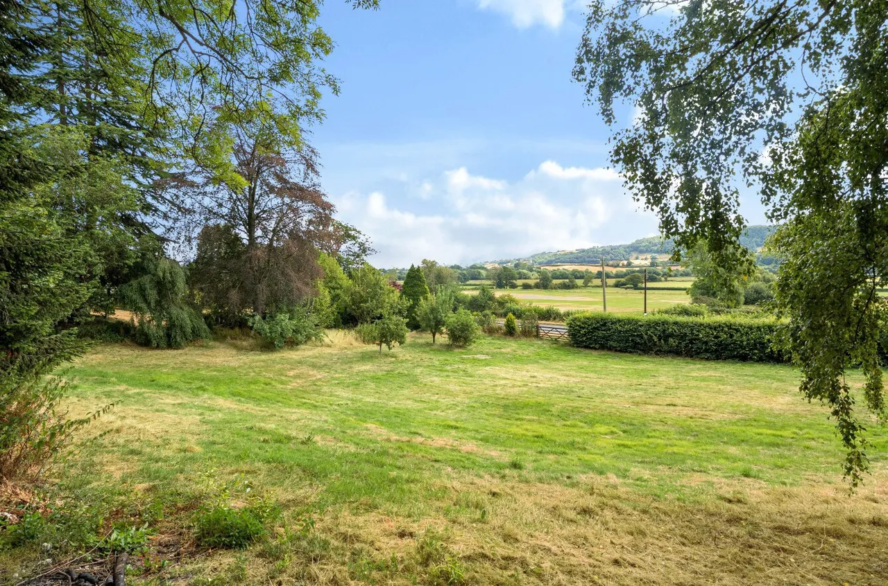 Meifod, Powys, photo 48