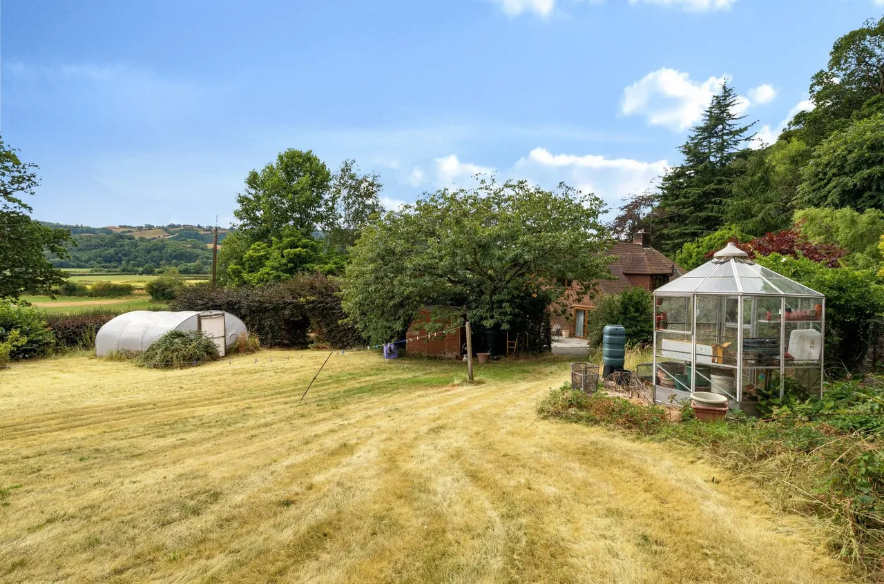 Meifod, Powys, photo 54