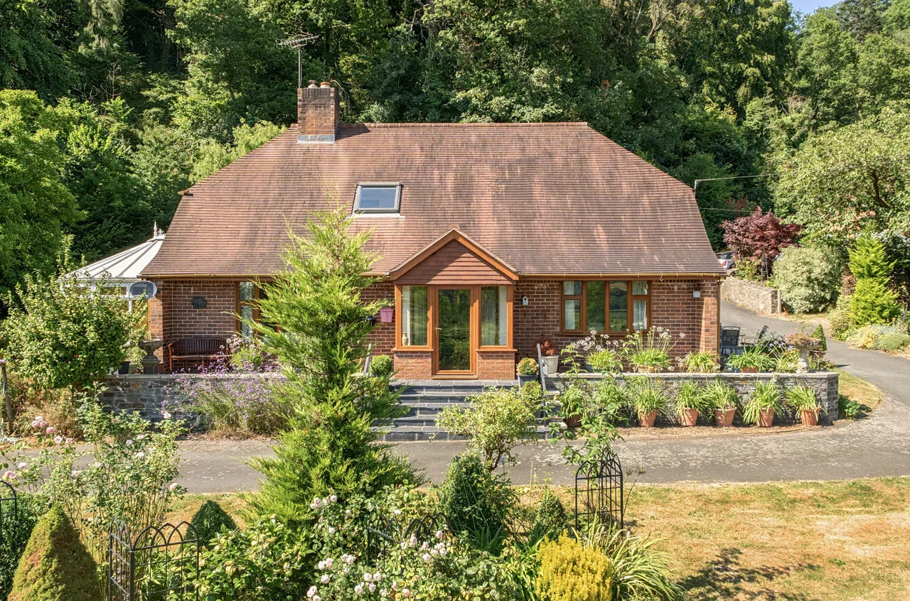 Meifod, Powys, photo 26