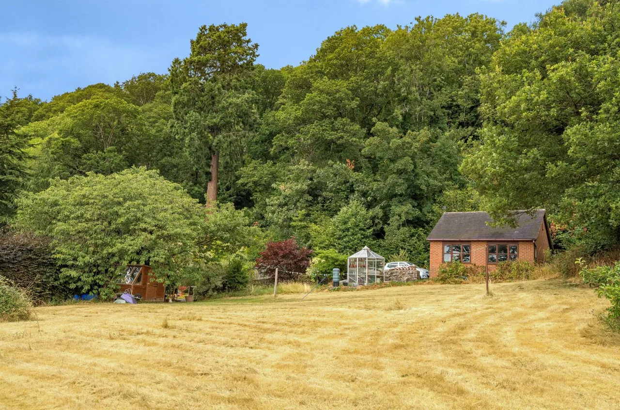 Meifod, Powys, photo 52