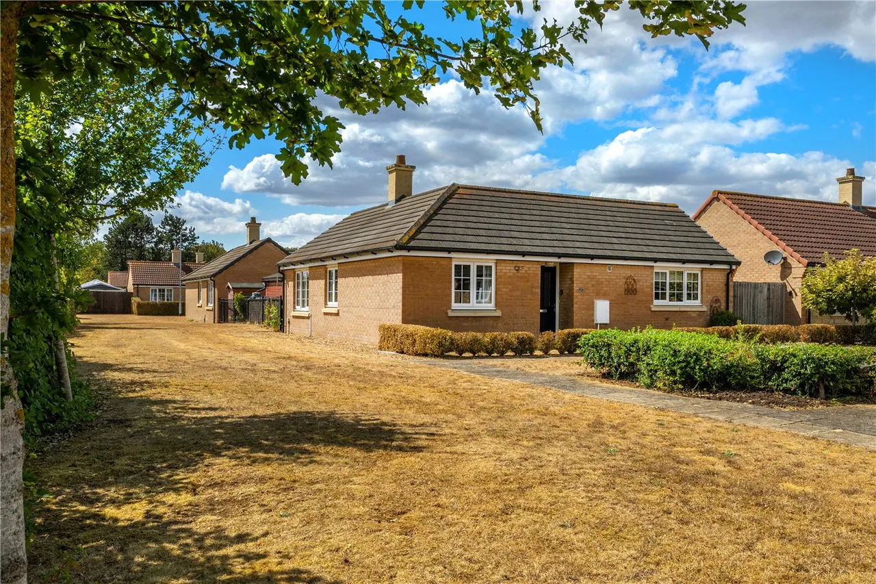 Mayfield Gardens, Baston, PE6, photo 15