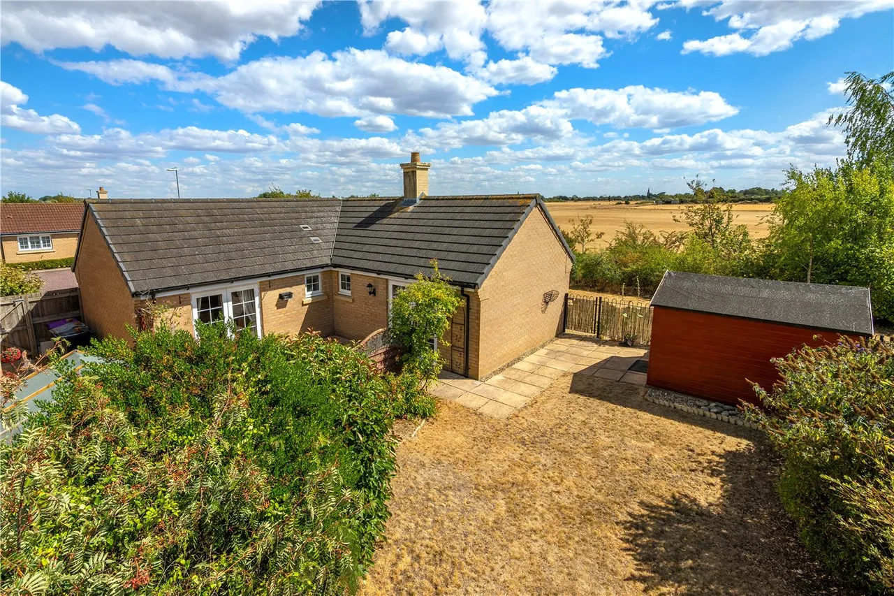 Mayfield Gardens, Baston, PE6, photo 2